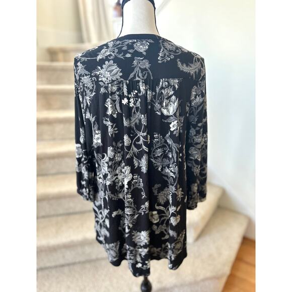 Lucky Brand Black & Grey Floral Tunic Blouse - Picture 2 of 7